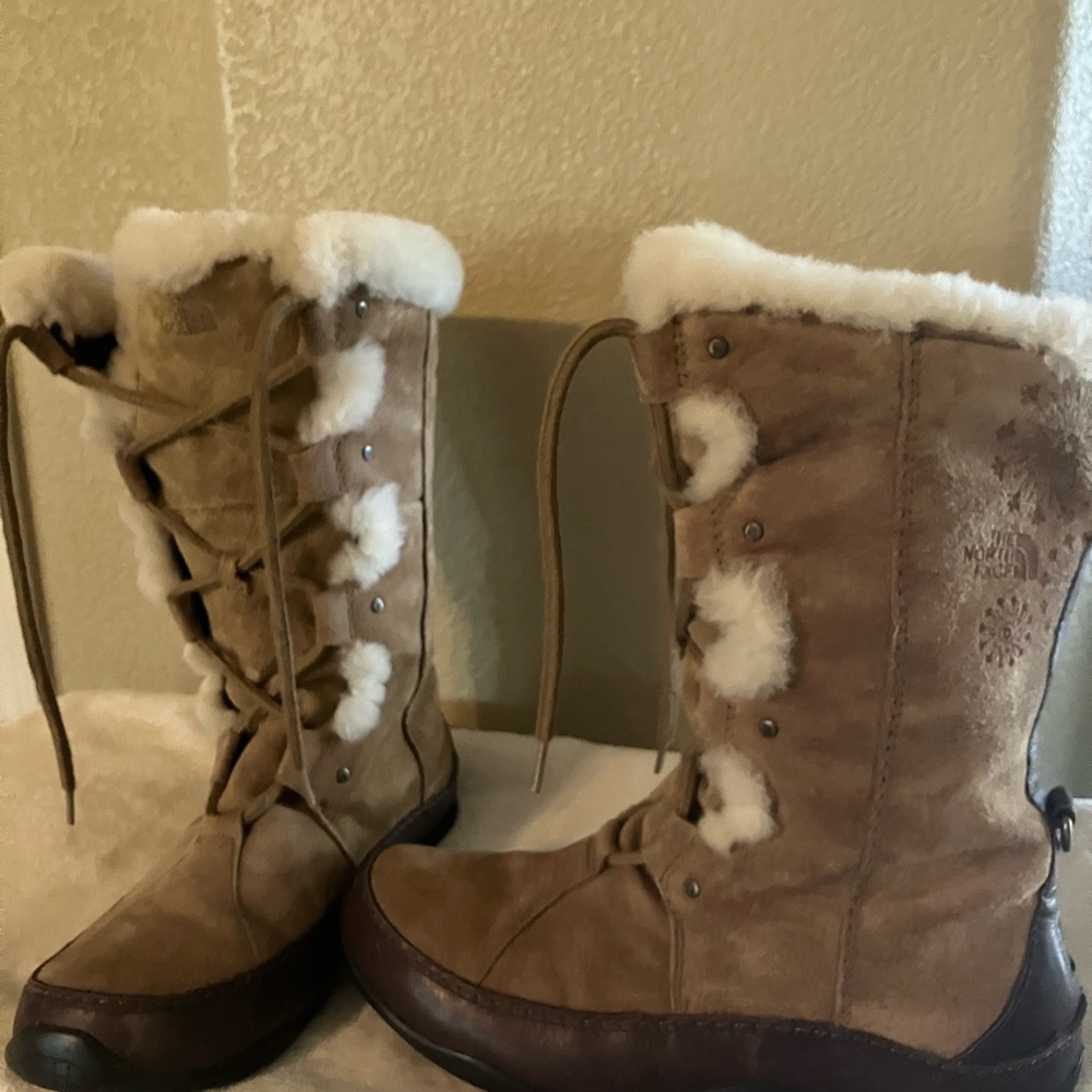 The North Face Women’s Snow Boots. Tan, lace up. Size 8